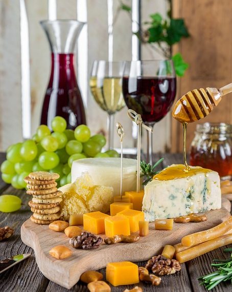 Pairing English Honey with Artisan Cheeses